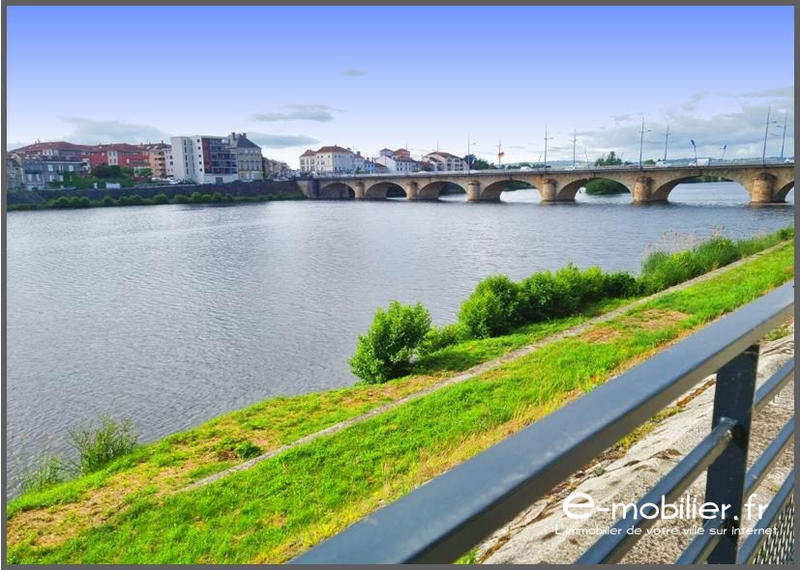 Appartement - 97 m² - 5 pièces