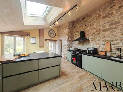 Maison ancienne - 200 m² - 6 pièces