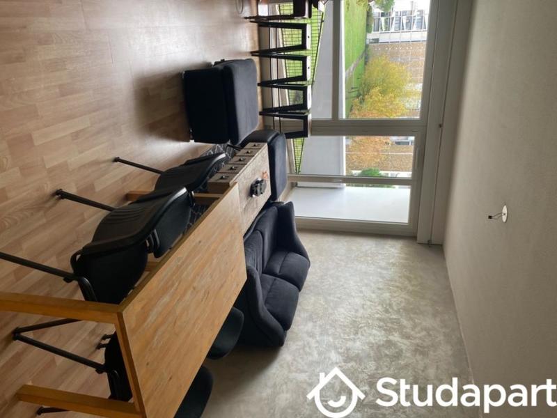 Chambre - 12 m² - 1 pièce