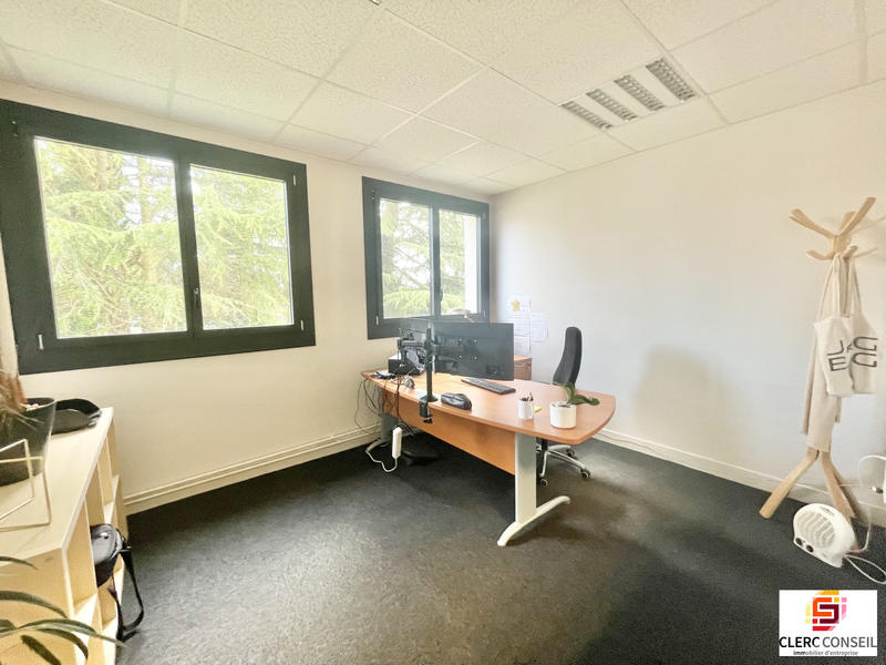 Bureau - 150 m²