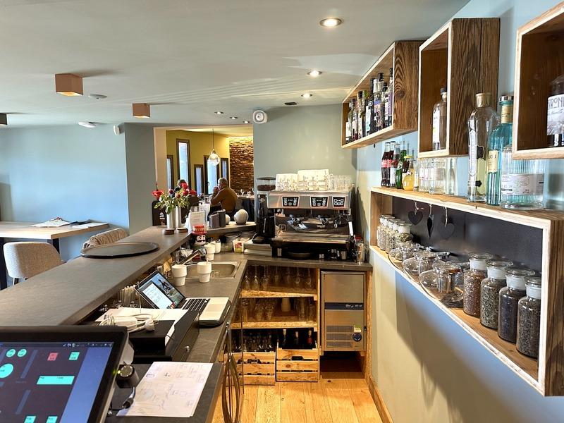 Local commercial - 238 m² - 4 pièces