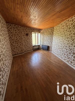 Maison de village - 180 m² - 13 pièces