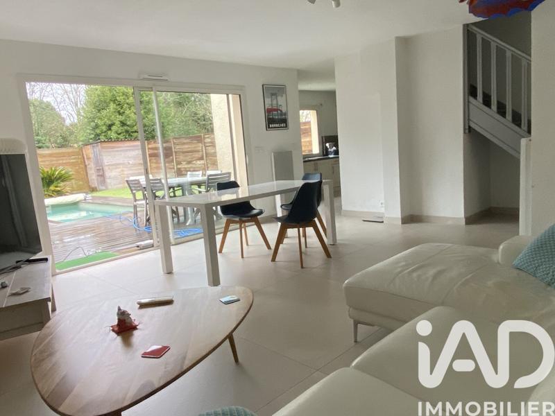 Maison - 95 m² - 4 pièces