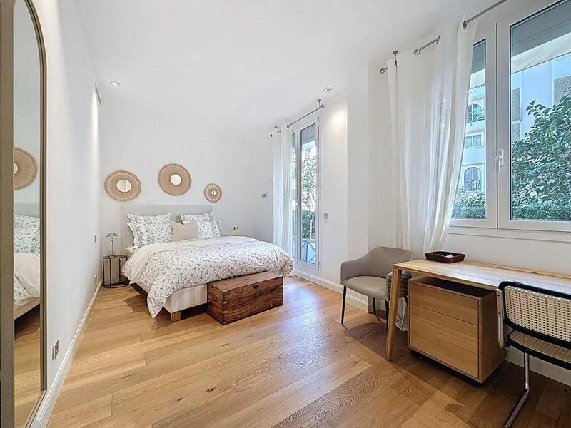 Appartement - 95 m² - 3 pièces