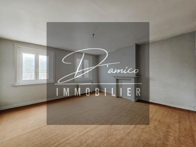 Maison - 355 m² - 12 pièces