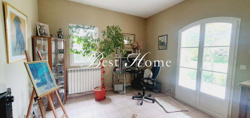 Maison - 230 m² - 8 pièces