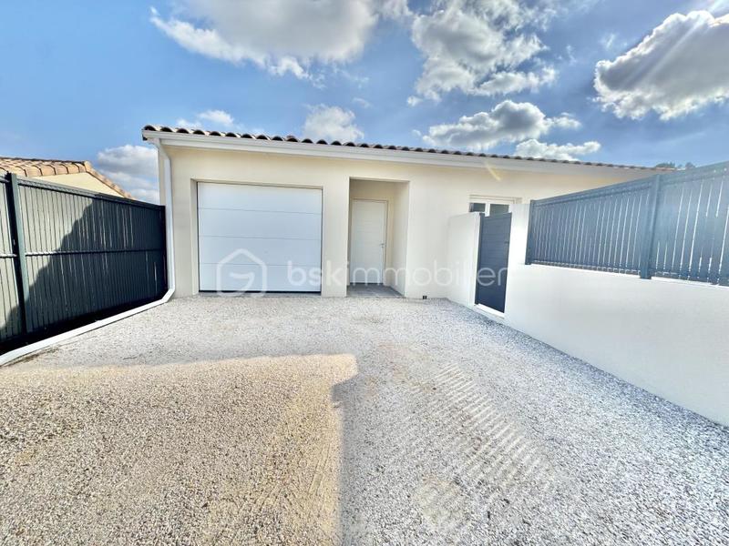 Maison - 98 m² - 3 pièces