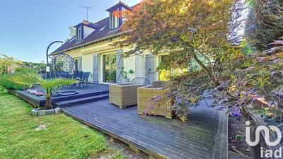 Maison - 210 m² - 7 pièces