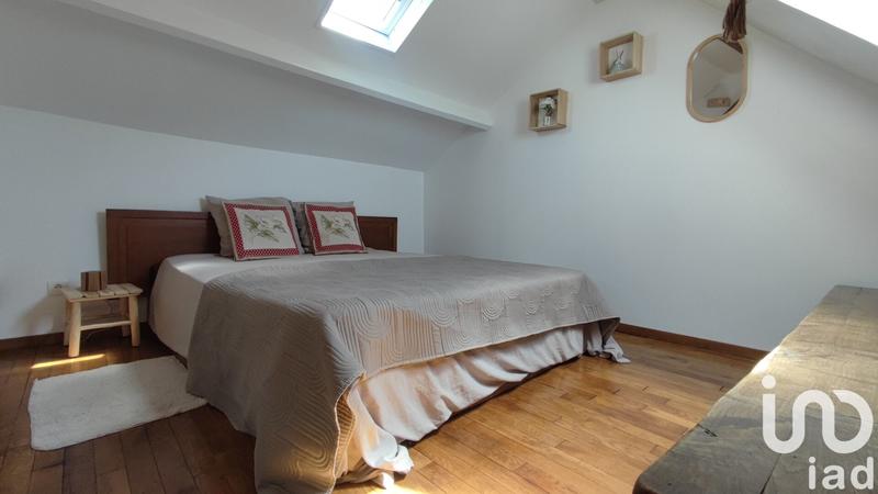 Maison - 230 m² - 13 pièces