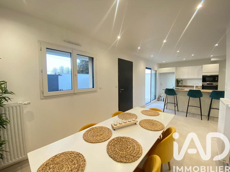 Maison - 105 m² - 5 pièces