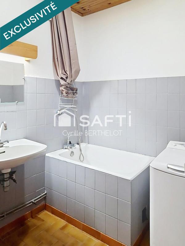 Appartement - 88 m² - 8 pièces