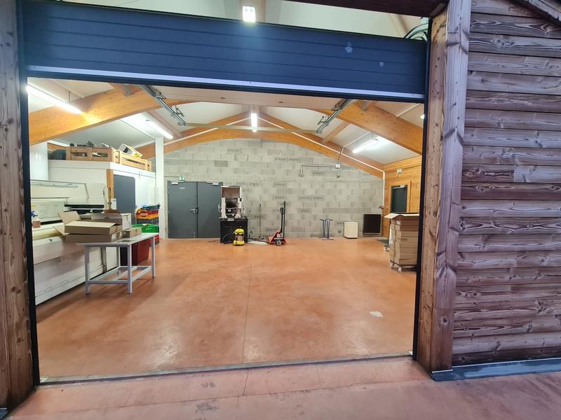 Local commercial - 250 m²