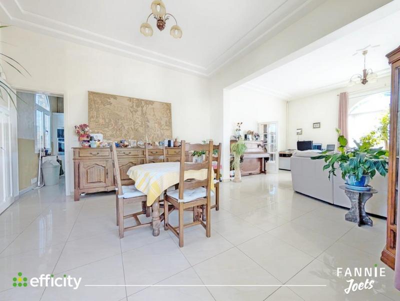 Demeure - 137 m² - 6 pièces