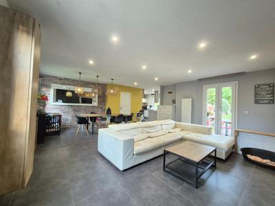 Maison - 140 m² - 6 pièces