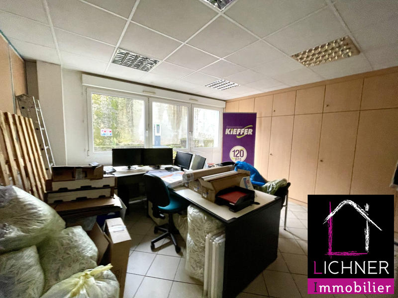 Local commercial - 96 m² - 5 pièces