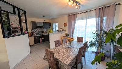 Maison - 107 m² - 5 pièces