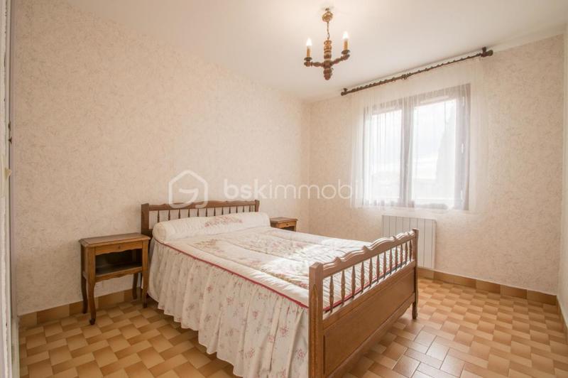 Maison - 102 m² - 4 pièces