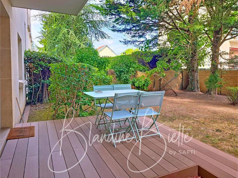 Appartement - 99 m² - 5 pièces