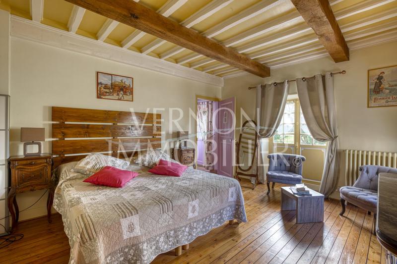 Maison - 375 m² - 12 pièces