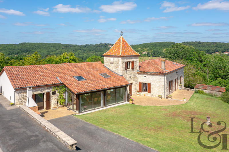 Maison - 190 m² - 7 pièces