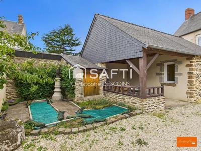Maison - 220 m² - 8 pièces