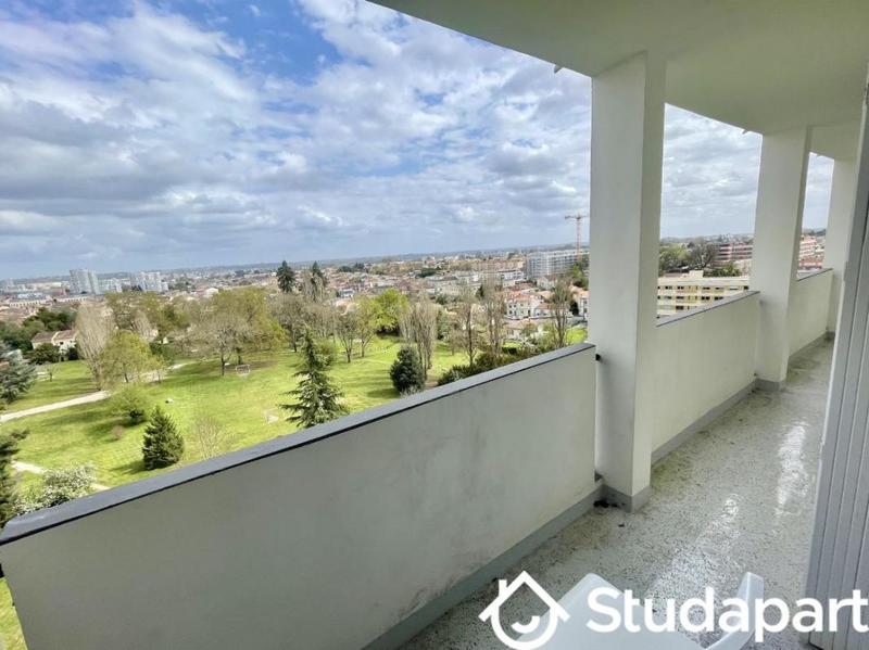 Chambre - 12 m² - 1 pièce