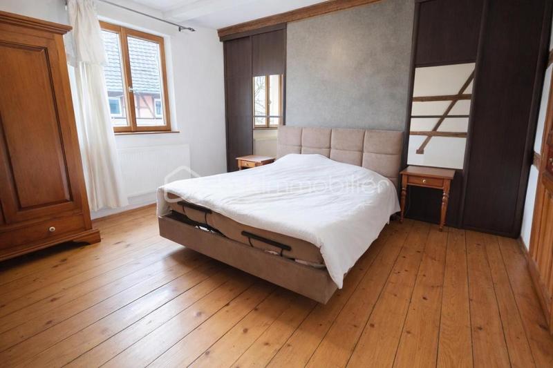 Immeuble - 240 m² - 7 pièces