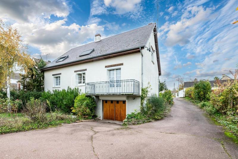 Maison - 175 m² - 8 pièces