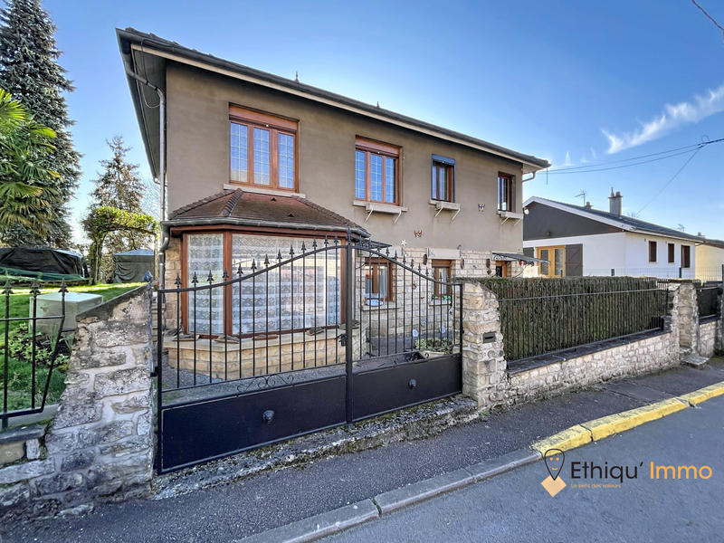 Maison - 160 m² - 5 pièces