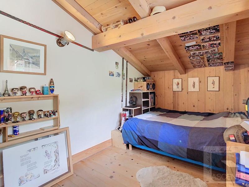 Châlet - 252 m² - 7 pièces