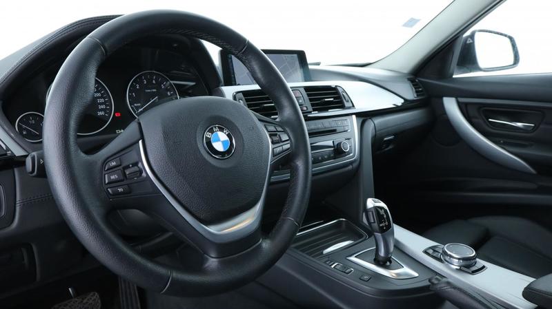 Bmw Série 3 320iA Luxury 184 ch