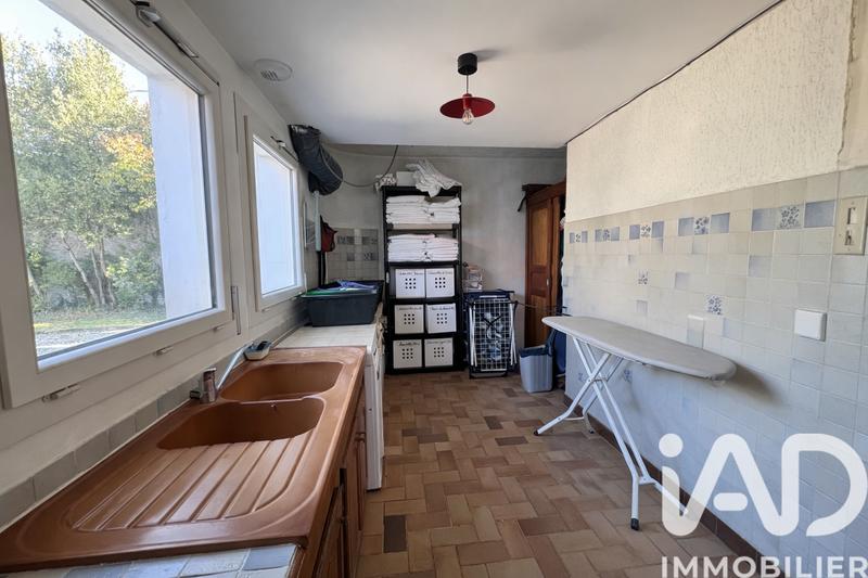 Maison - 241 m² - 7 pièces