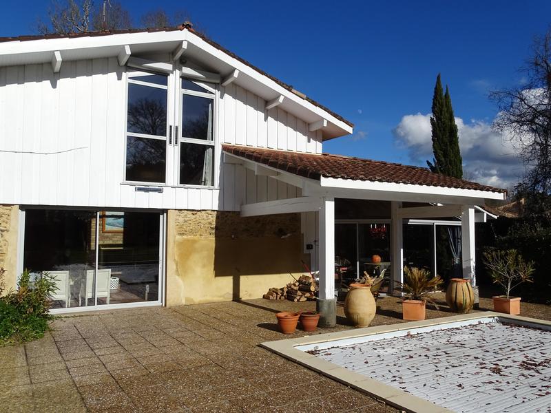 Villa - 170 m² - 7 pièces