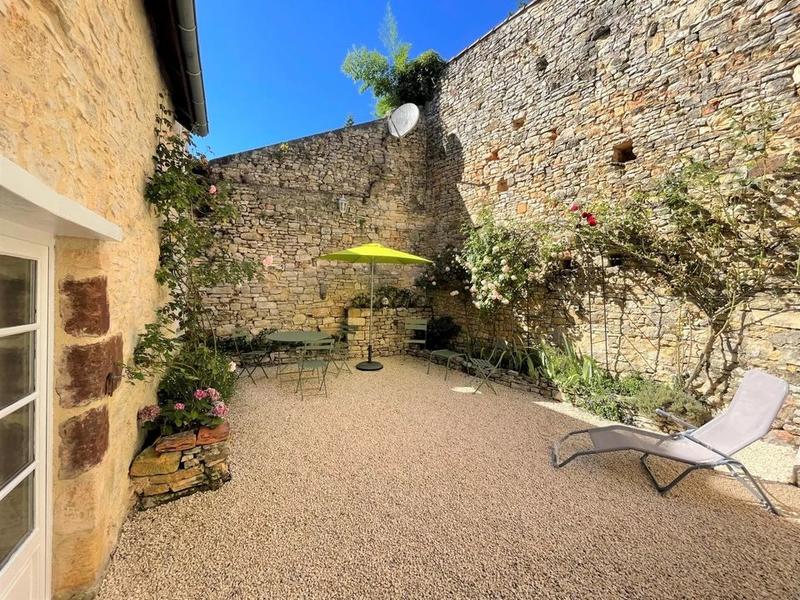 Maison de village - 209 m² - 8 pièces