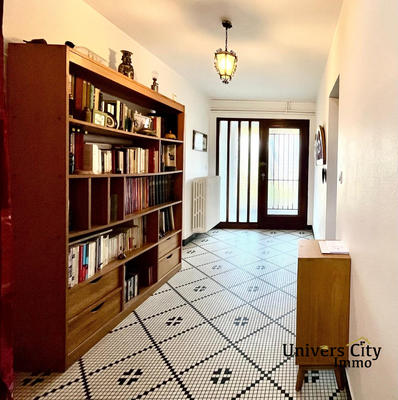 Maison - 97 m² - 5 pièces