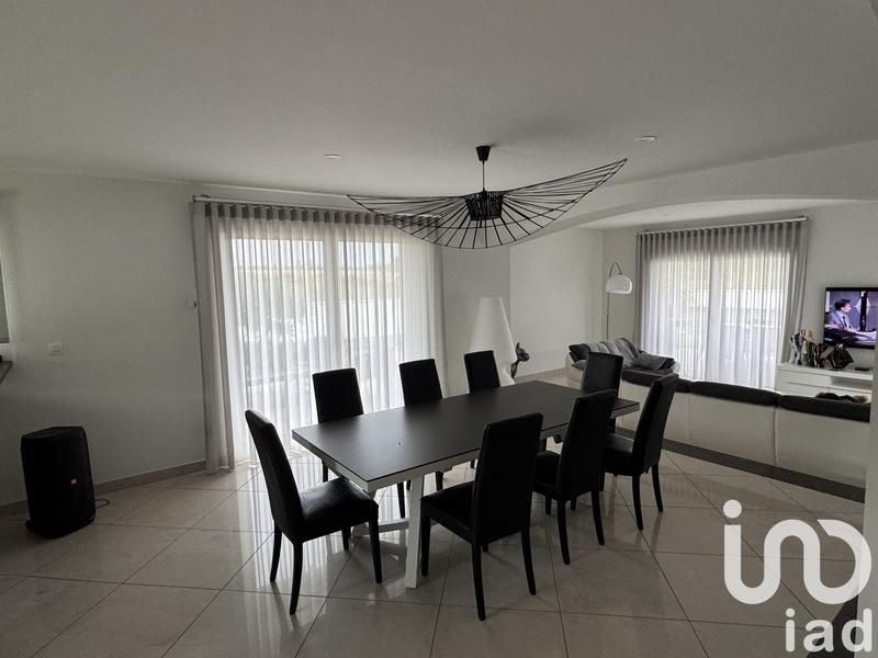 Maison - 205 m² - 7 pièces