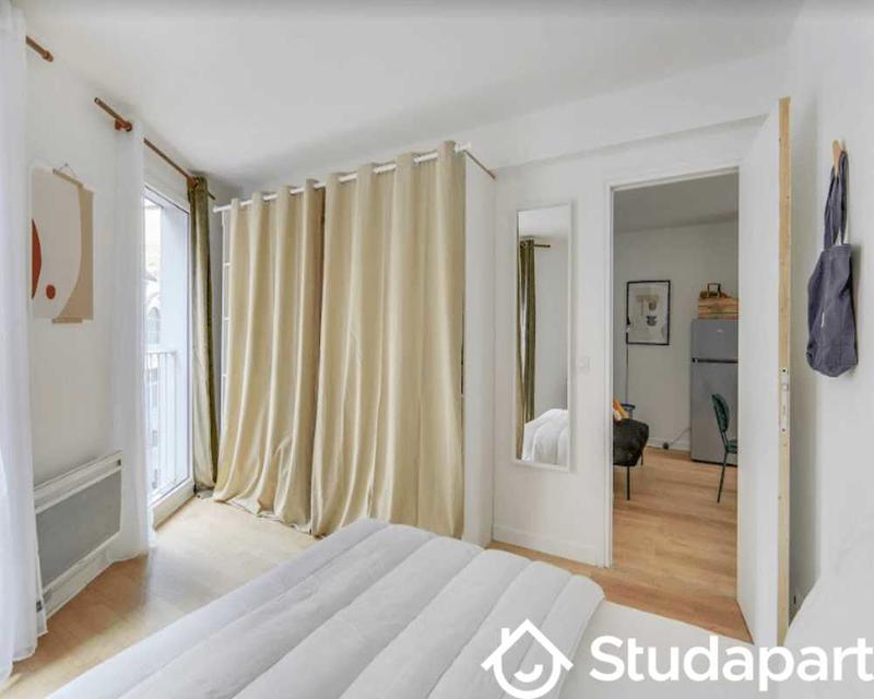 Chambre - 50 m² - 1 pièce