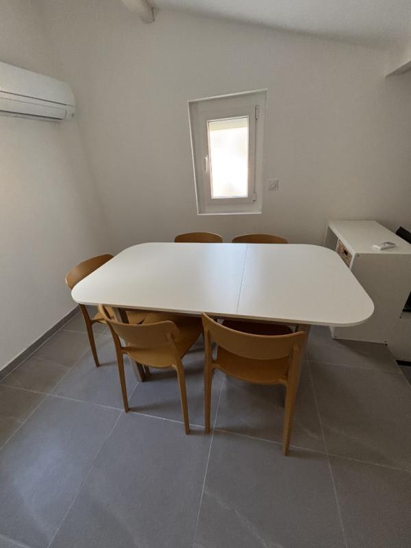 Chambre - 13 m² - 1 pièce