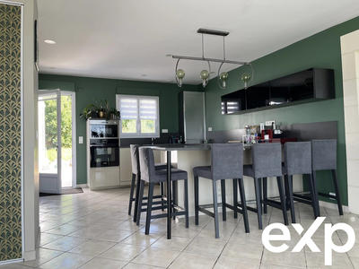 Maison - 145 m² - 6 pièces