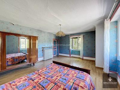 Maison - 102 m² - 5 pièces