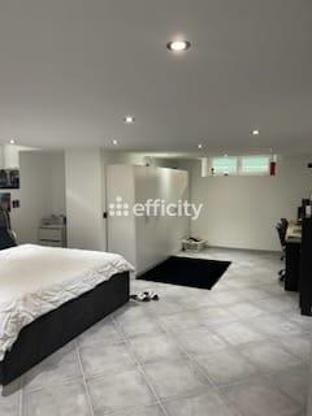 Maison - 228 m² - 6 pièces