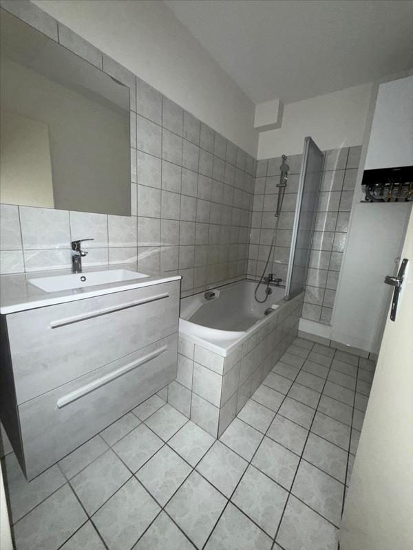 Appartement - 82 m² - 3 pièces