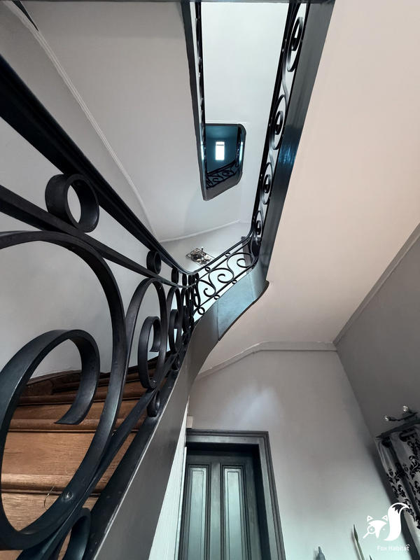 Maison - 240 m² - 8 pièces