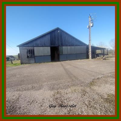 Propriété - 210 m² - 9 pièces