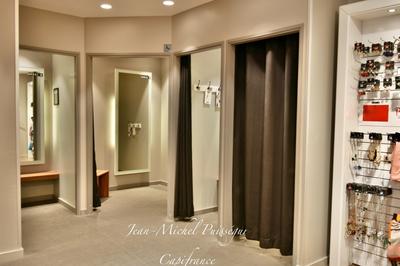 Local commercial - 200 m² - 3 pièces