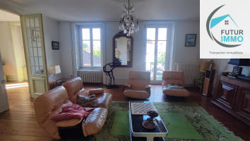 Appartement - 143 m² - 6 pièces