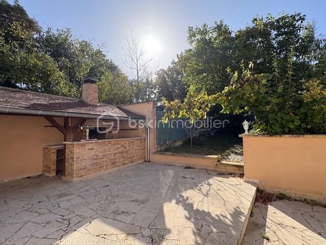 Maison - 175 m² - 8 pièces