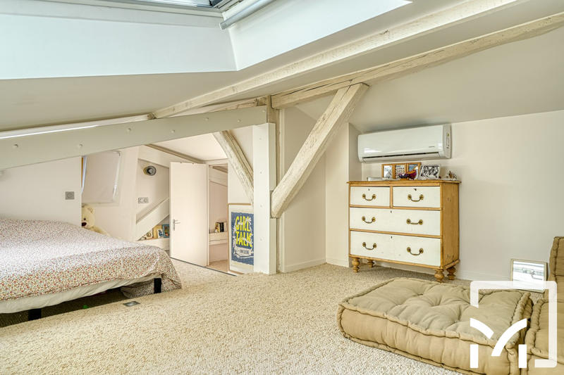 Appartement - 92 m² - 4 pièces