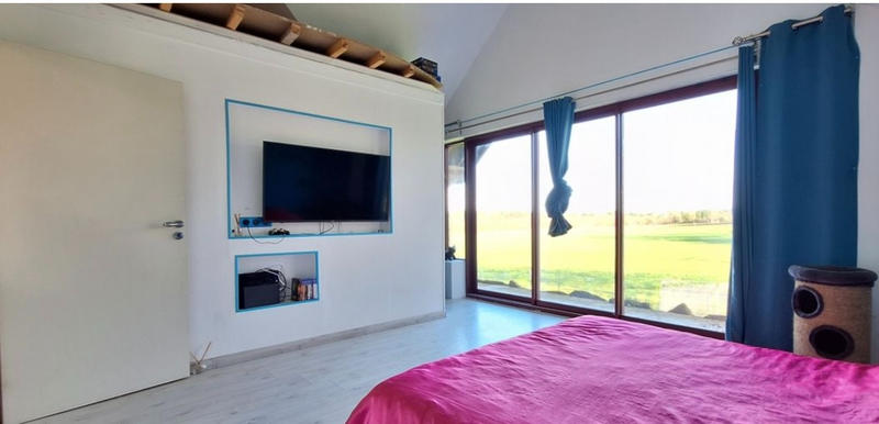 Maison - 320 m² - 8 pièces