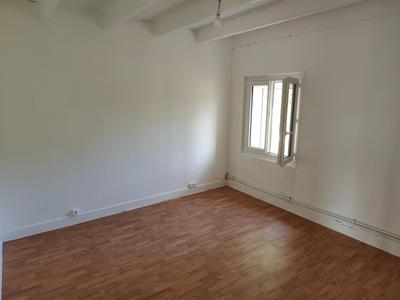 Maison - 99 m² - 5 pièces